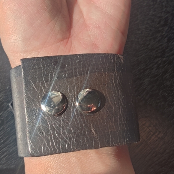 Hand Crafted Black Leather Floral Bracelet - Picture 2 of 6